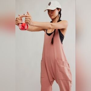 🪷NWT Free People FP Movement Hot Shot Onesie, size M In Petal 🌙